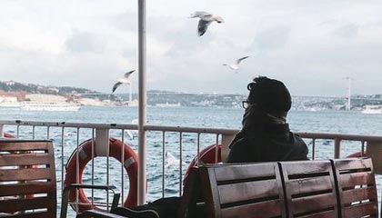 AYX GAMING-RNG选手心理素质培训加强，职业选手心理素质