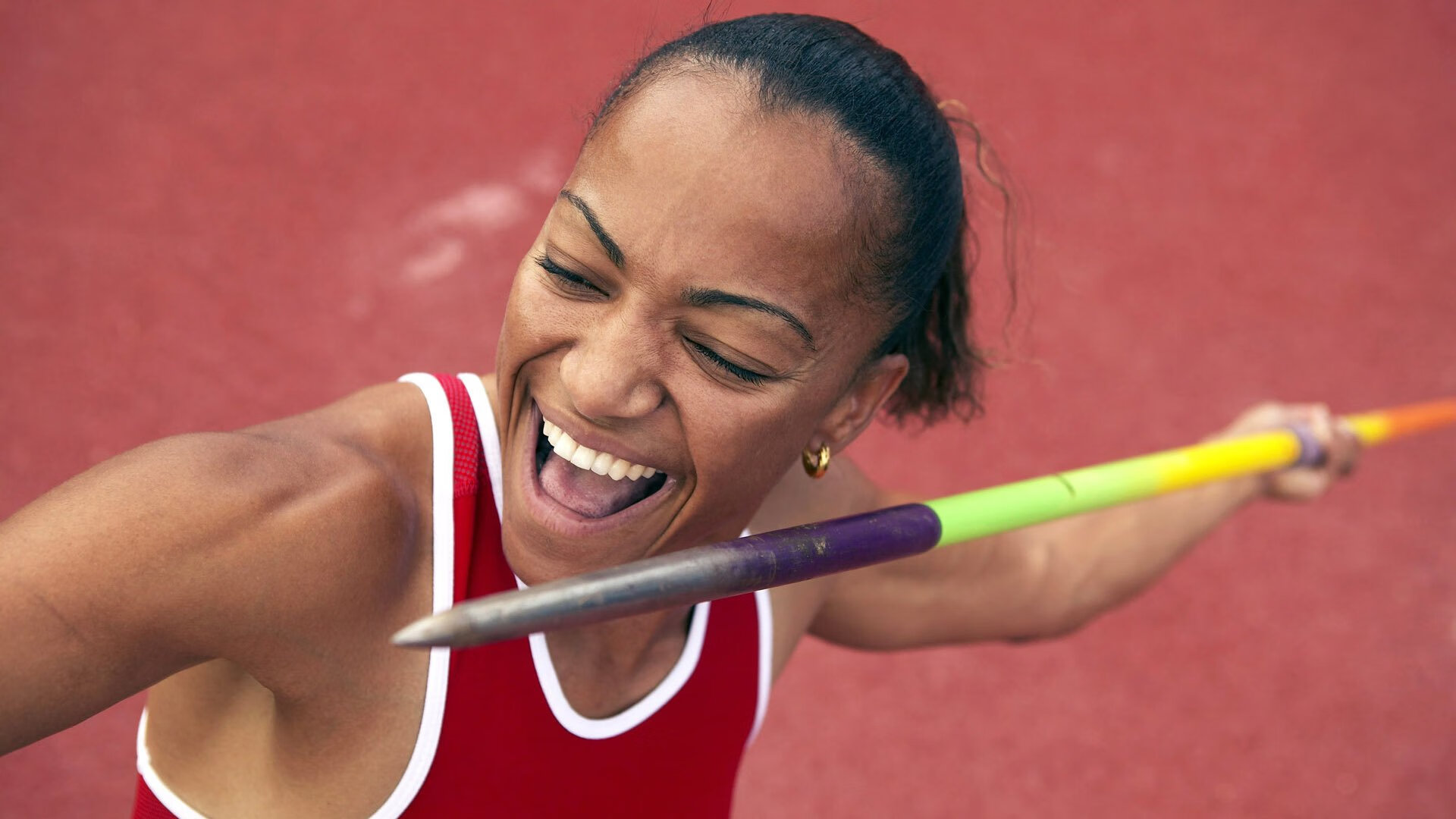 爱游戏下载-体育与对手展开激烈杯赛较量，竞技体育中的对手