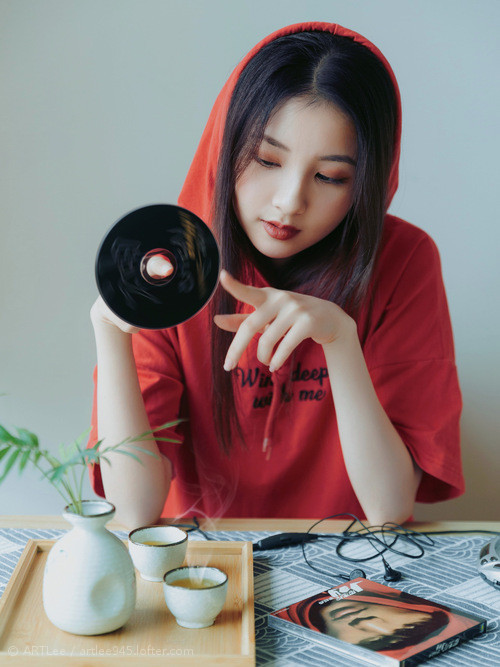 AYX体育-高尔在橄榄球冠军锦标赛中大放异彩，展现无与伦比的突破力，橄榄球和高尔夫的区别